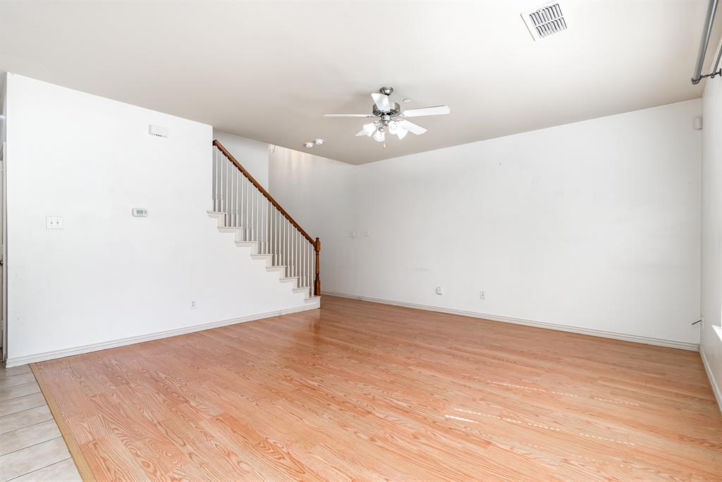 7909 Eddie Drive Property Photo 3