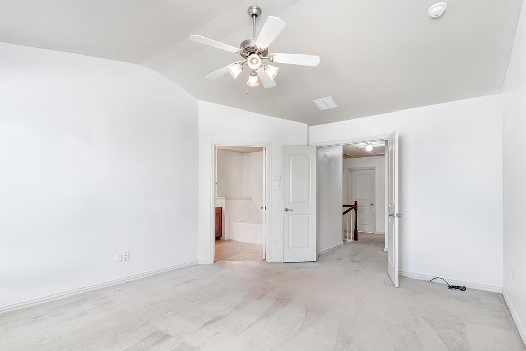 7909 Eddie Drive Property Photo 16