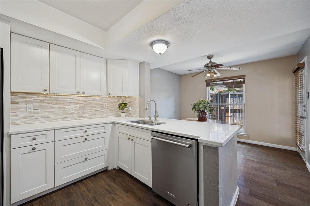 12823 Burninglog Lane Property Photo 10