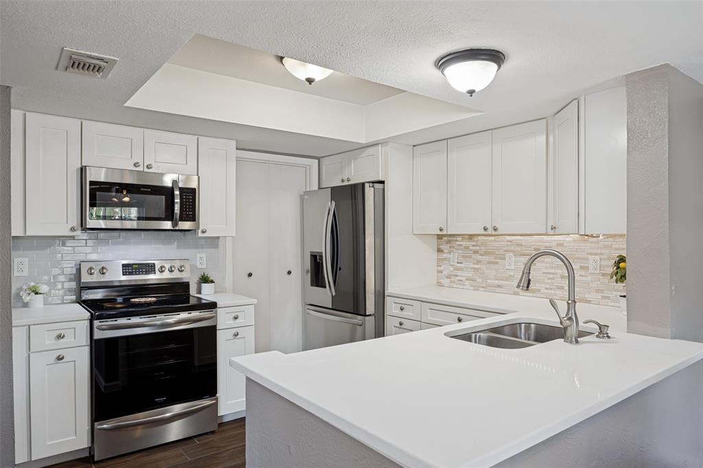 12823 Burninglog Lane Property Photo 13
