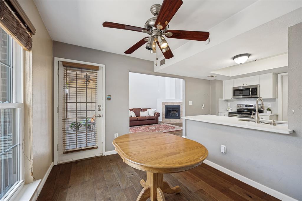 12823 Burninglog Lane Property Photo 14