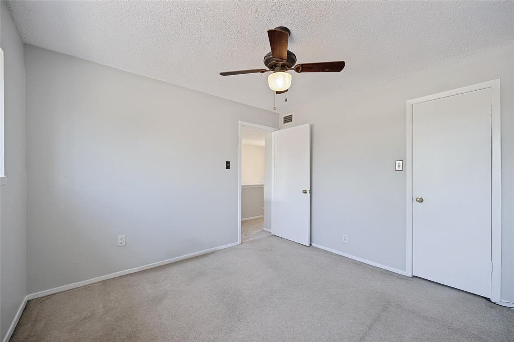 12823 Burninglog Lane Property Photo 24