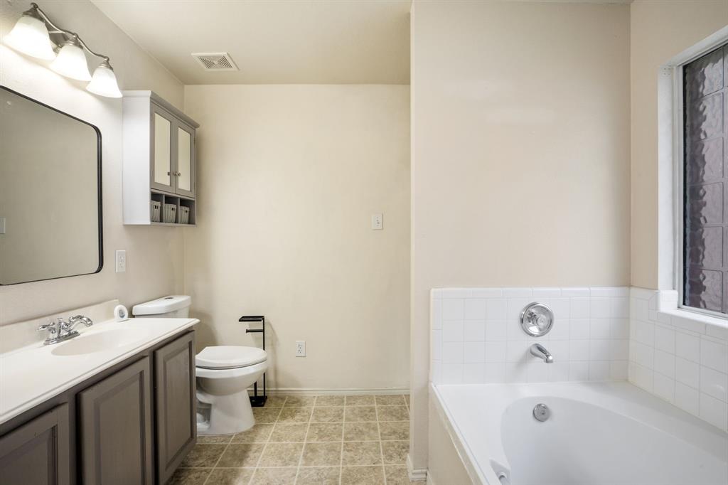 4306 Wood Stone Circle Property Photo 16
