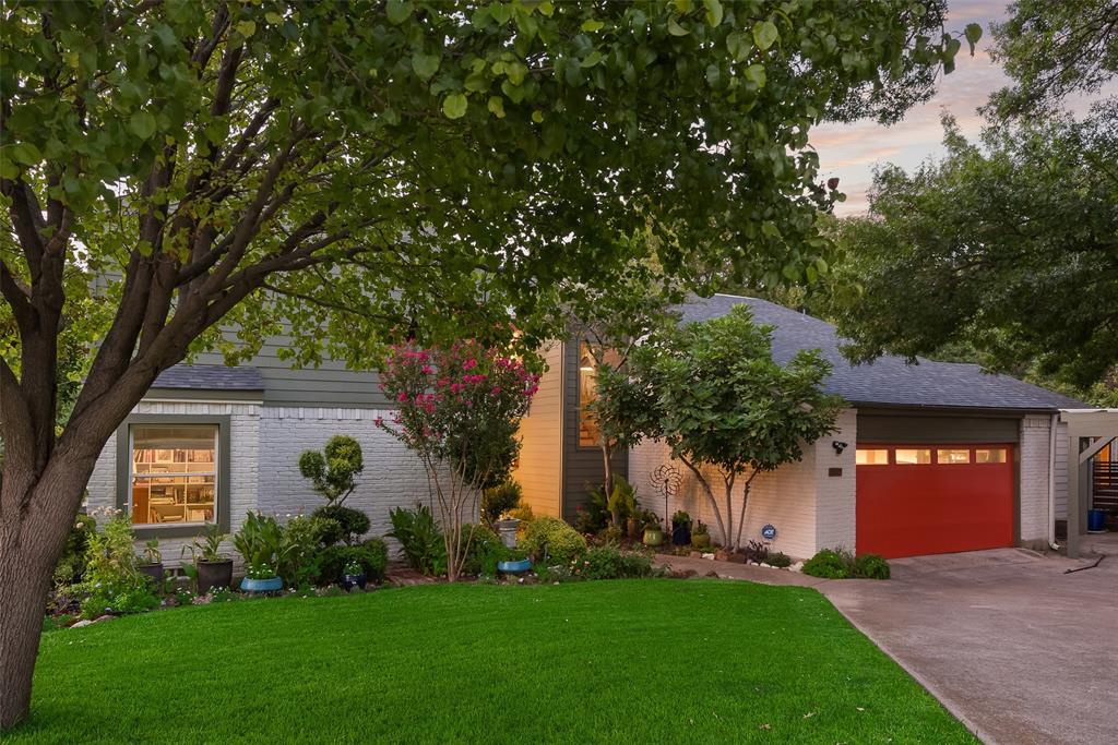 3237 Sharpview Circle Property Photo 3
