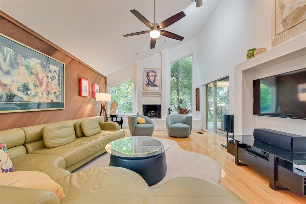 3237 Sharpview Circle Property Photo 6