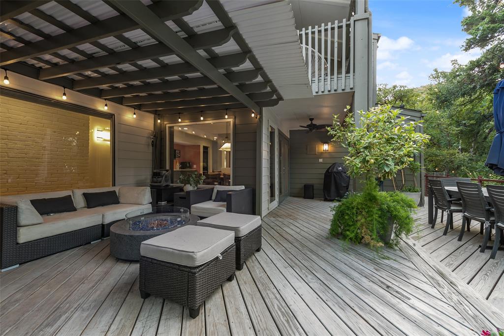 3237 Sharpview Circle Property Photo 27