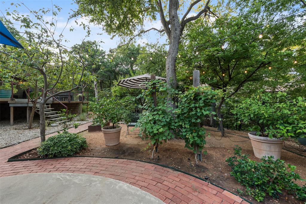3237 Sharpview Circle Property Photo 32