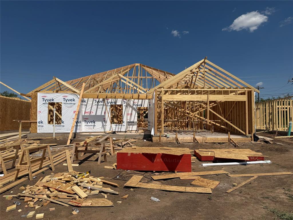 7589 Wildflower Way Property Photo 1
