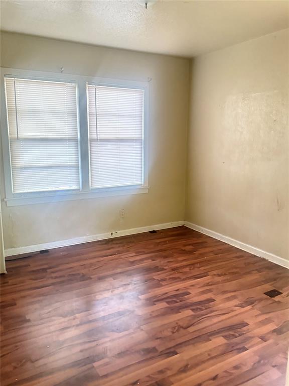 2951 Poland Street Property Photo 9