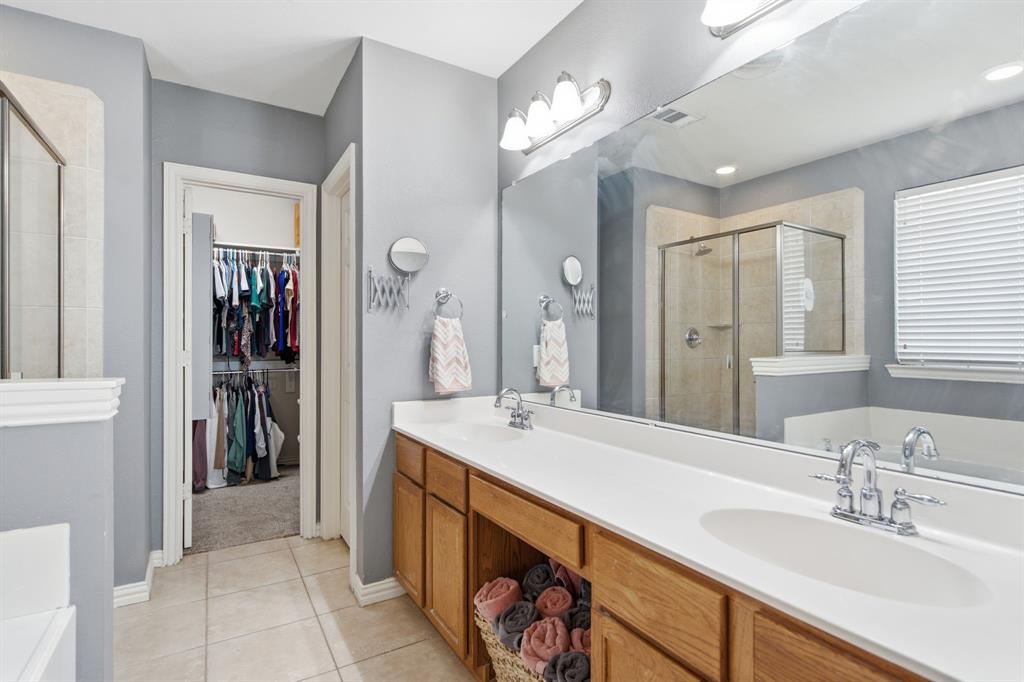 2444 Greenbrook Drive Property Photo 23