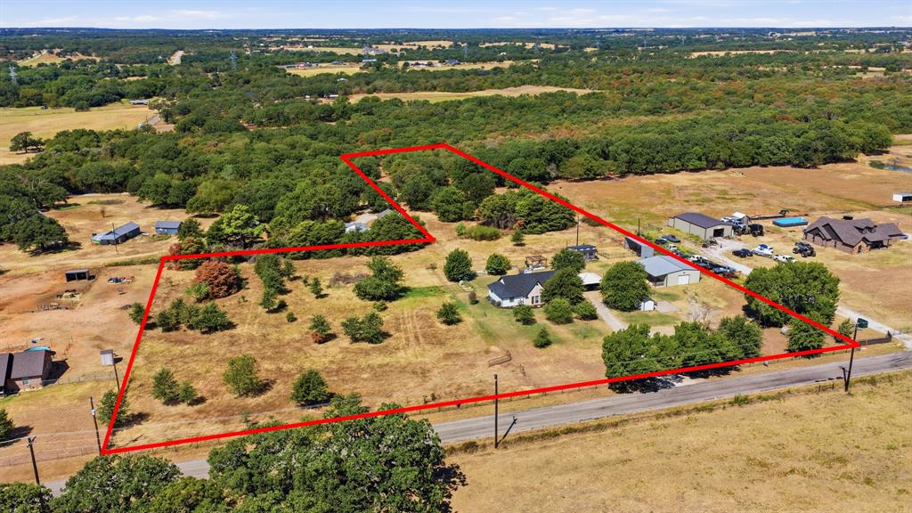 1870 Ross Lane Property Photo 1