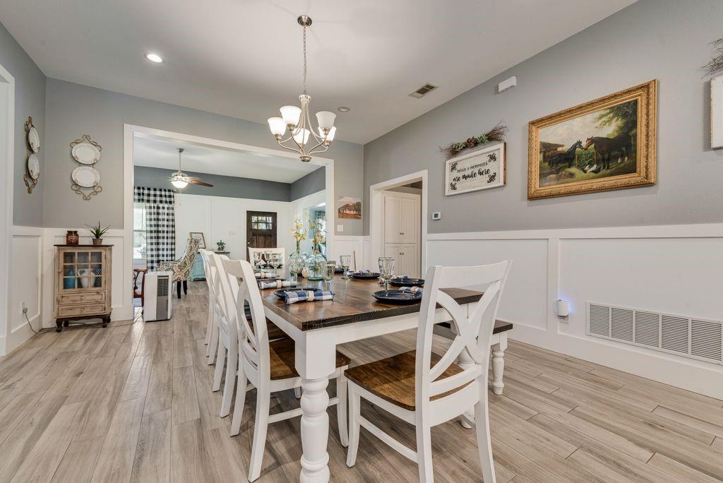 515 S Bois D Arc Street Property Photo 13