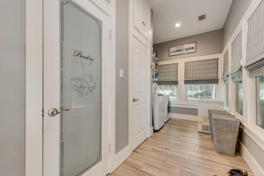 515 S Bois D Arc Street Property Photo 19