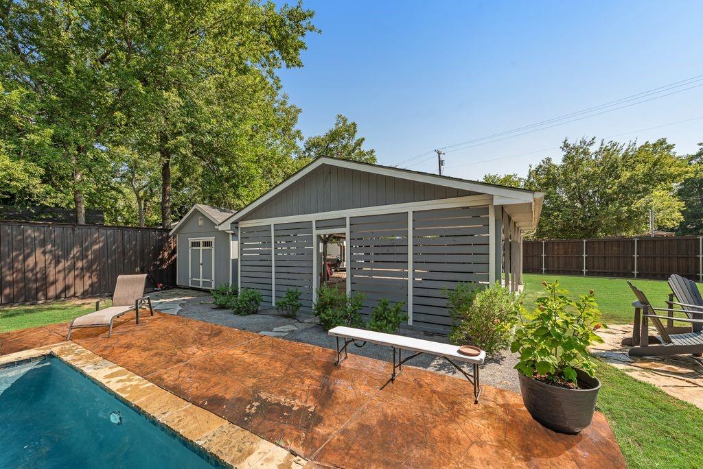 515 S Bois D Arc Street Property Photo 34