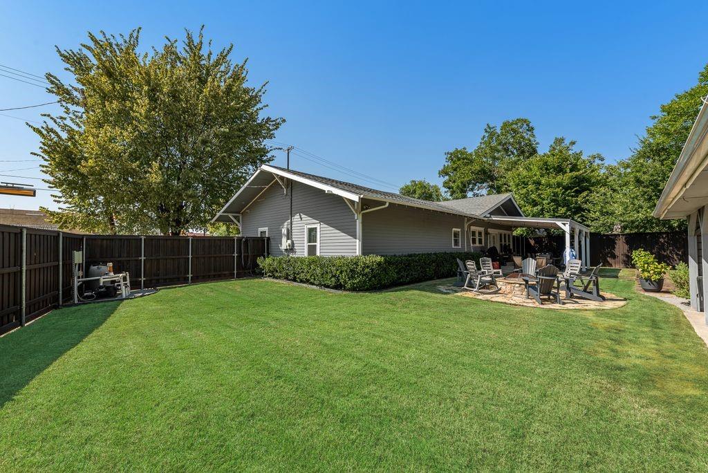 515 S Bois D Arc Street Property Photo 37