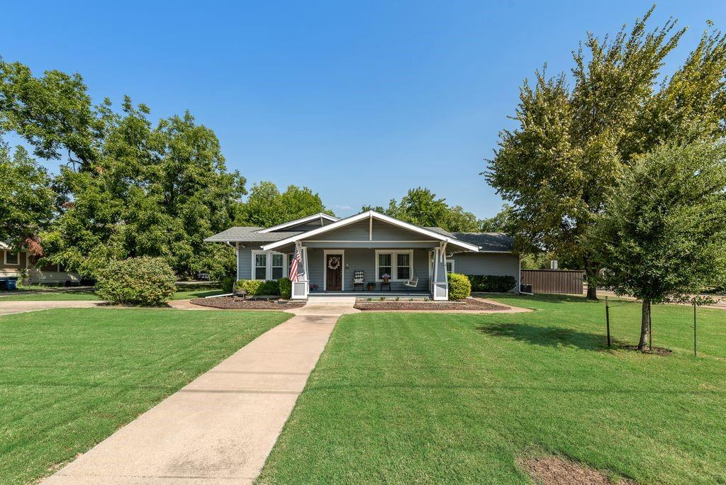 515 S Bois D Arc Street Property Photo 39