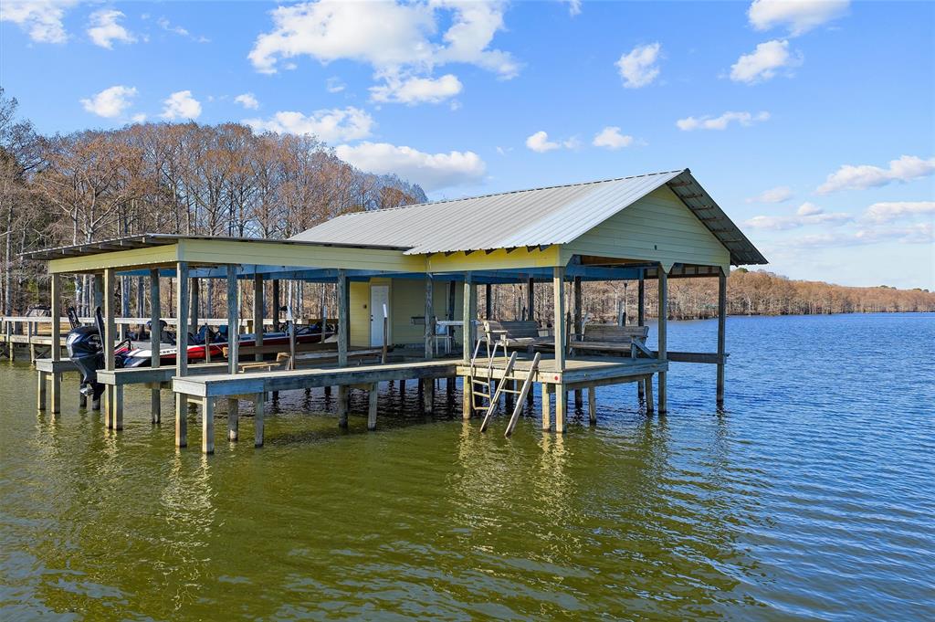 8081 Lords Way Property Photo 4