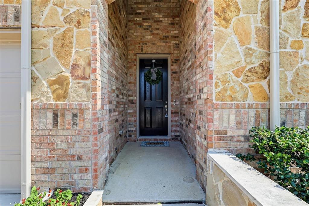 2371 Canary Grass Lane Property Photo 3