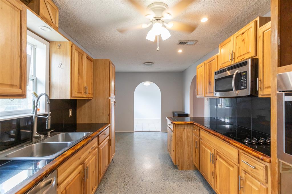 1714 Locksley Court Property Photo 6