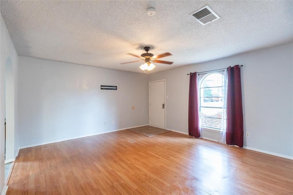 1714 Locksley Court Property Photo 11