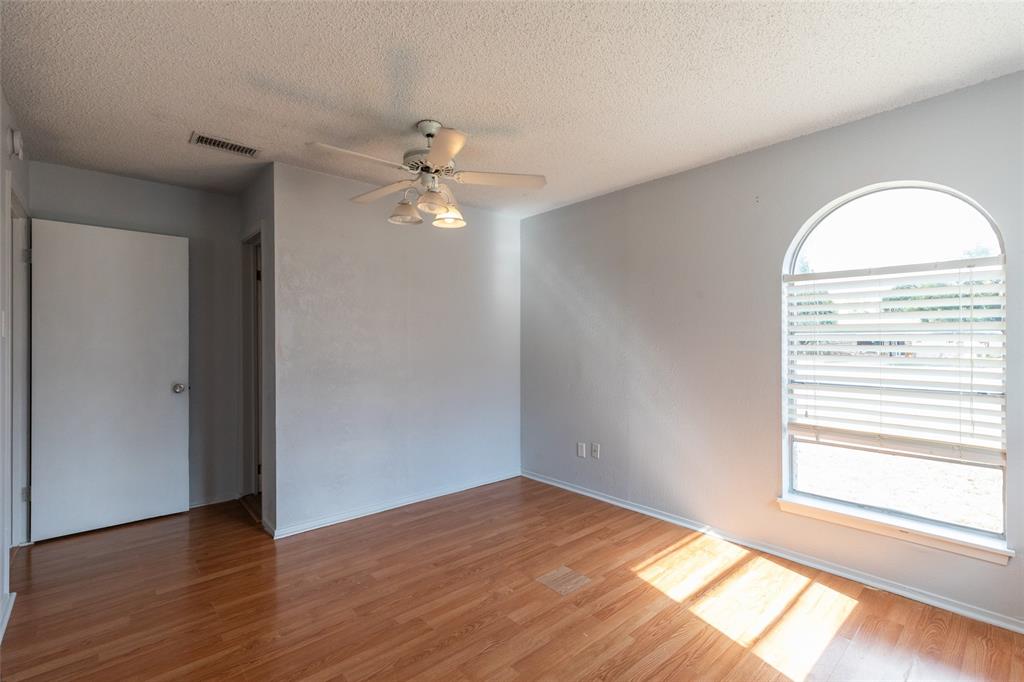1714 Locksley Court Property Photo 17