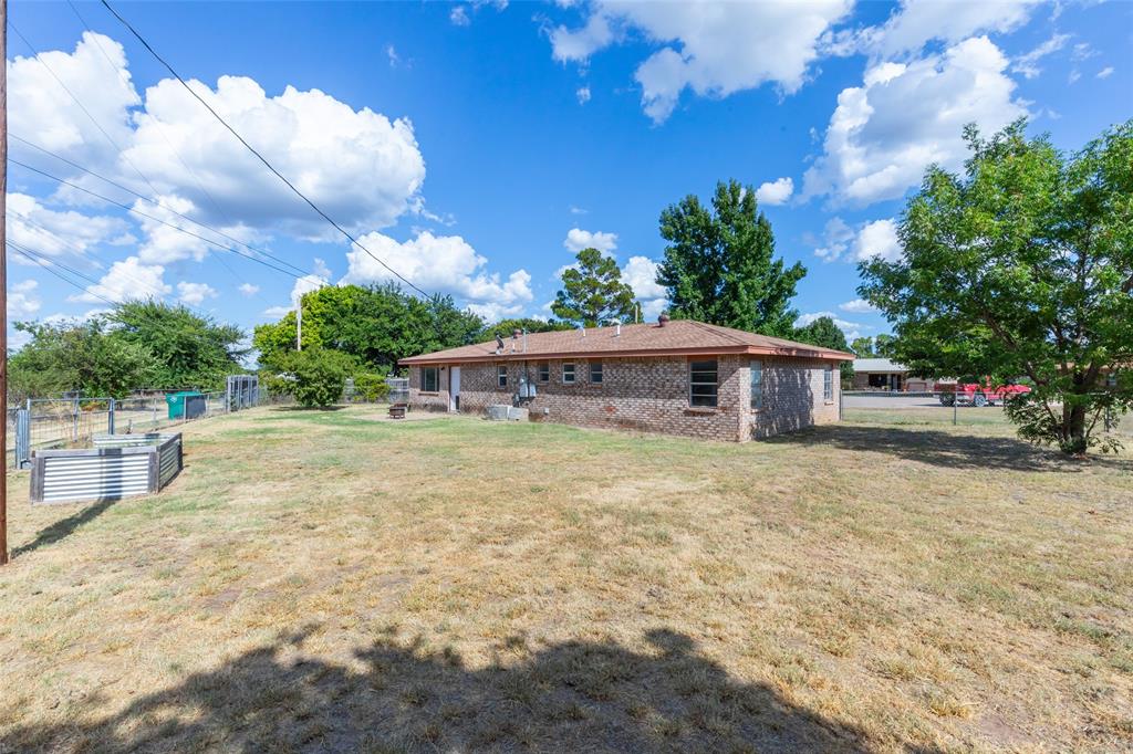 1714 Locksley Court Property Photo 29