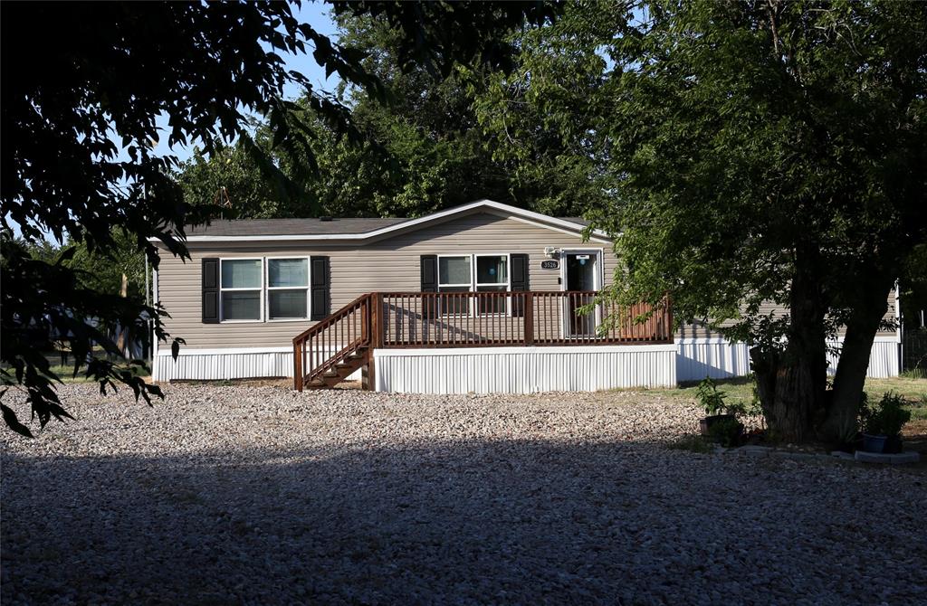 3526 County Road 2621 Property Photo 1