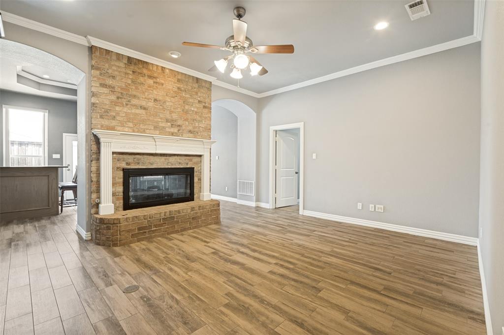 1533 Estates Way Property Photo 6