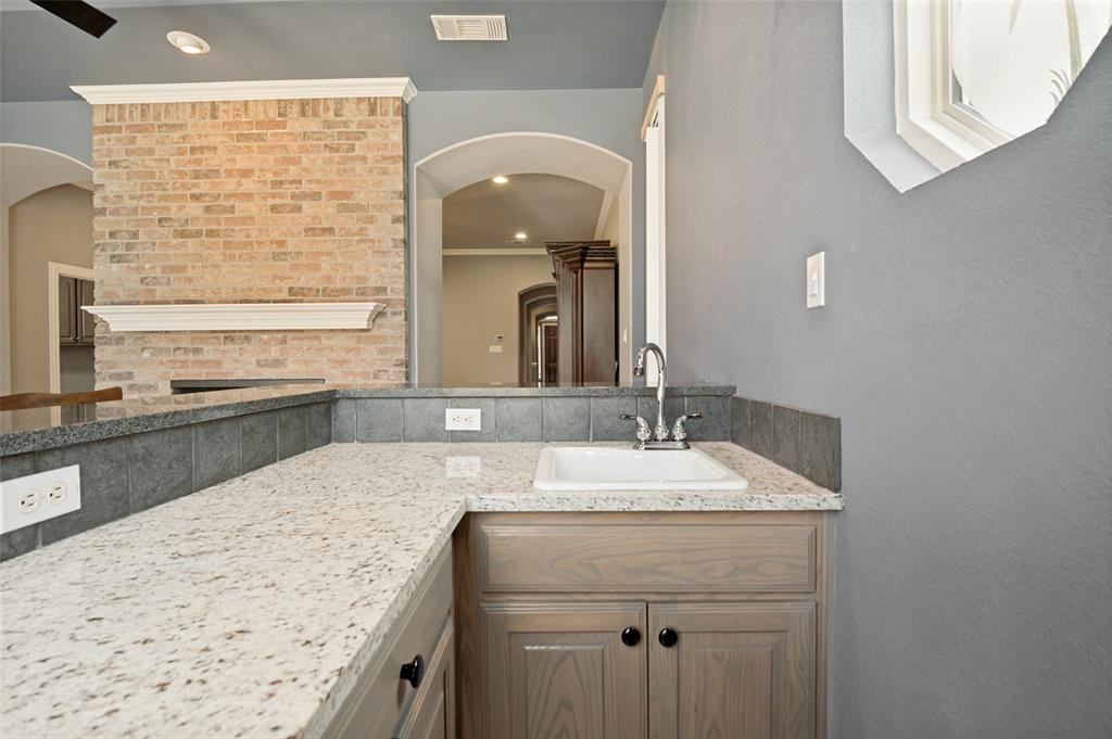 1533 Estates Way Property Photo 11