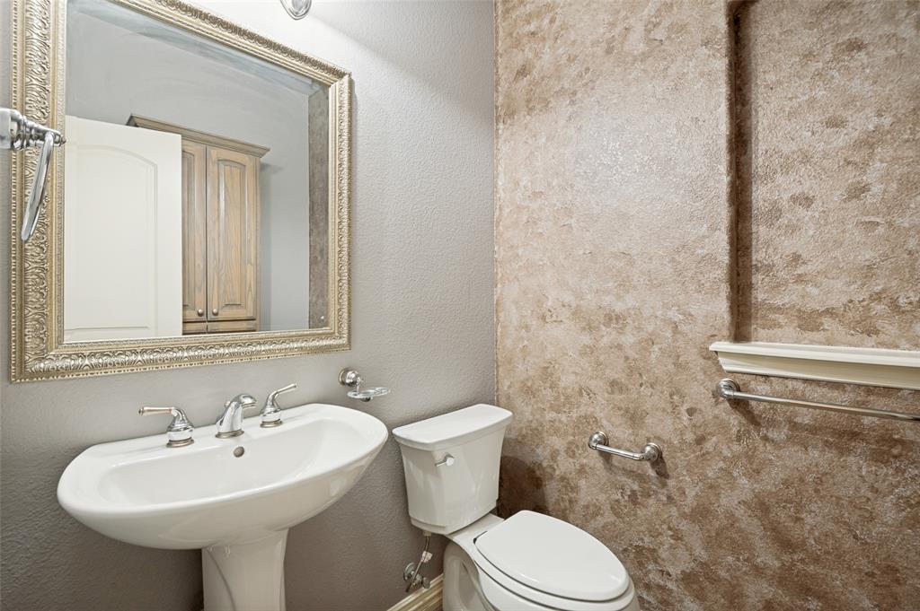 1533 Estates Way Property Photo 14