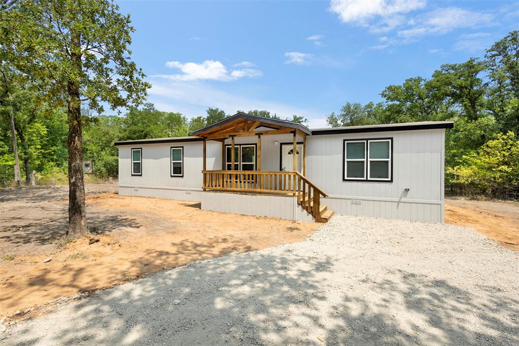 1494 Lynock Lane