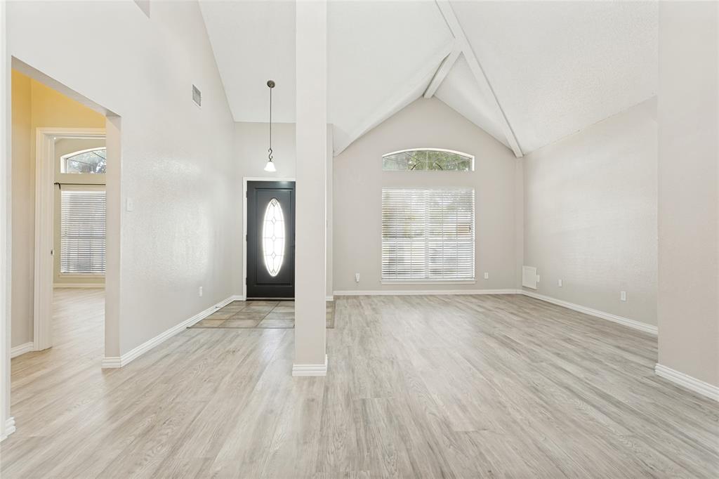 2123 Daniel Way Property Photo 5