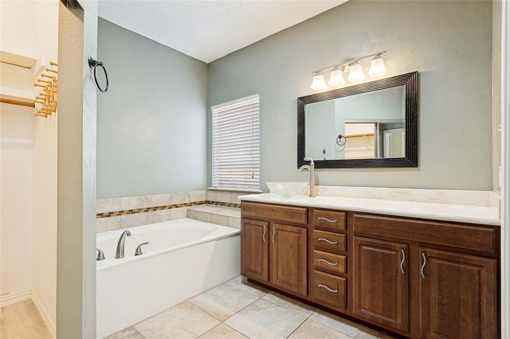 2123 Daniel Way Property Photo 17