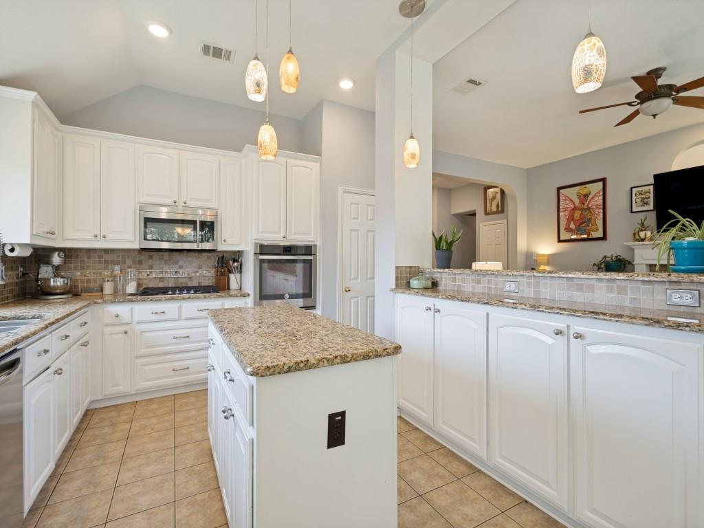 2600 Stanford Drive Property Photo 18