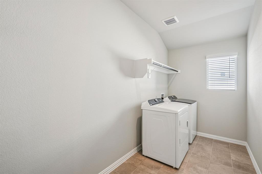1578 Coldwater Way Property Photo 21