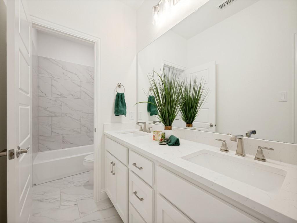 2722 Burnely Court Property Photo 22