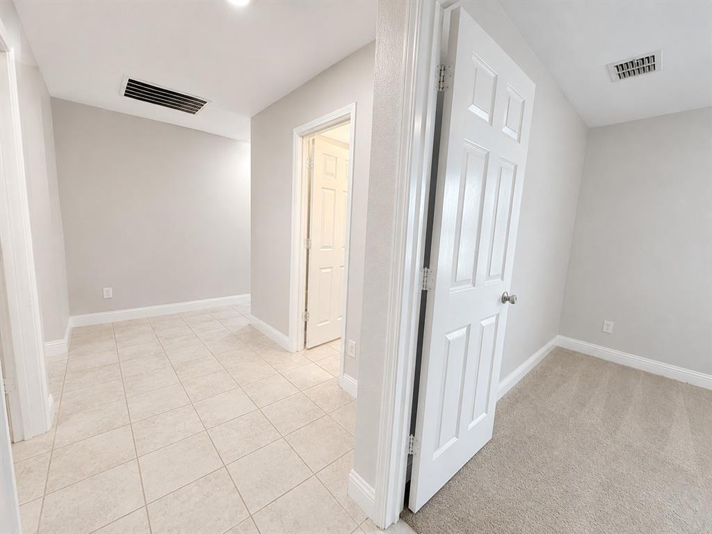 2605 Wesley Avenue Property Photo 14