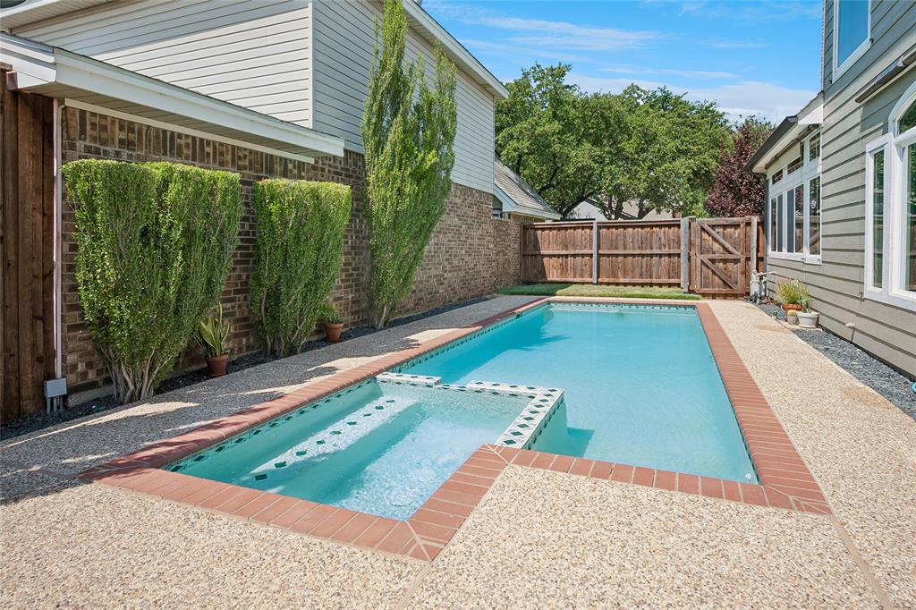 408 Silverton Drive Property Photo 1