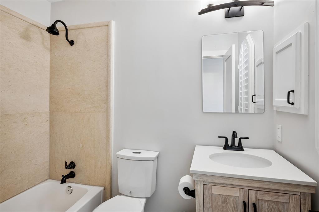 408 Silverton Drive Property Photo 34