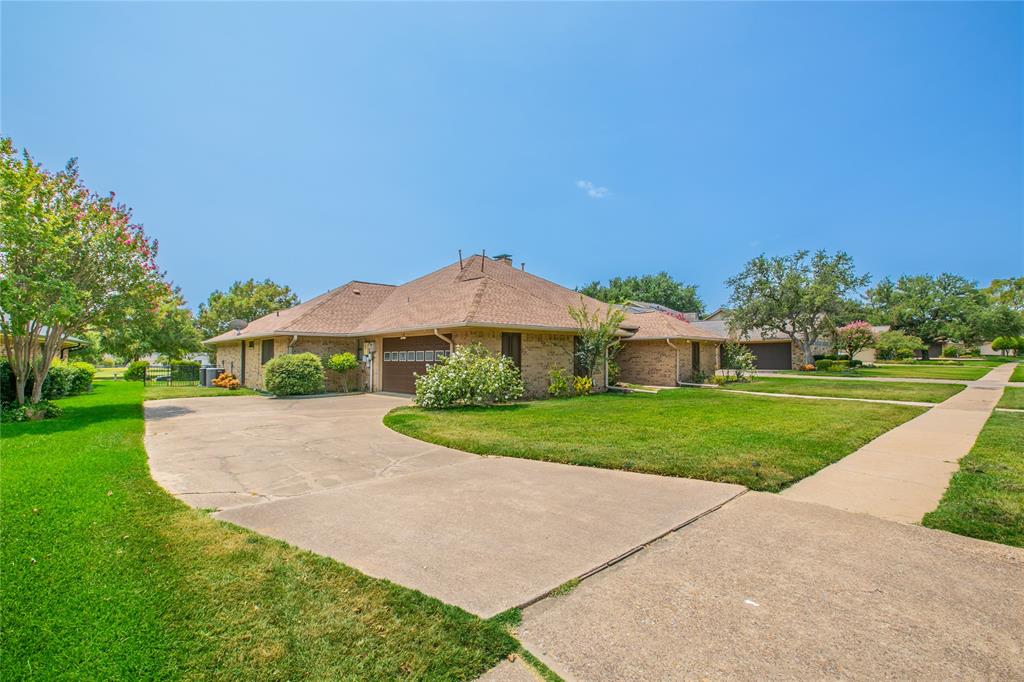 3412 Gatwick Place Property Photo 25