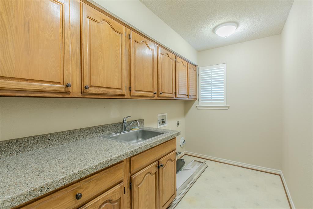 3412 Gatwick Place Property Photo 29