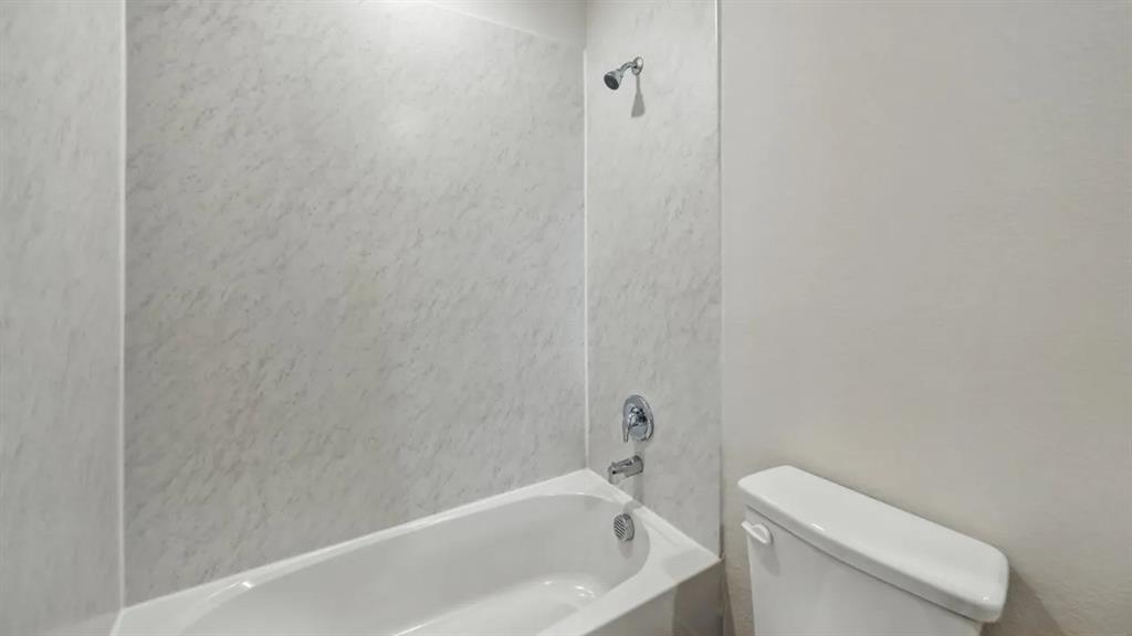 505 Lansdowne Drive Property Photo 4