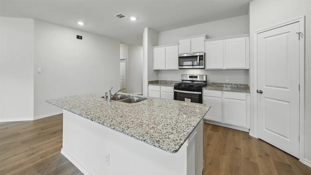 505 Lansdowne Drive Property Photo 24