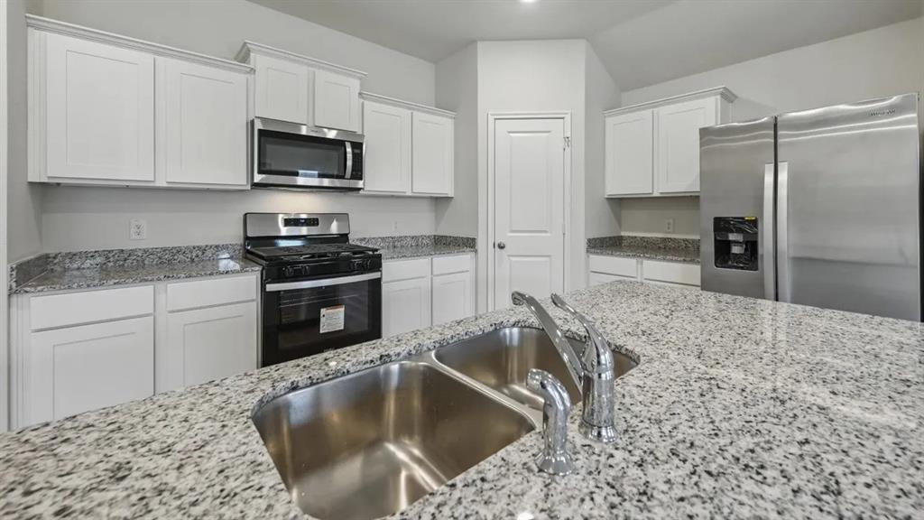 505 Lansdowne Drive Property Photo 28