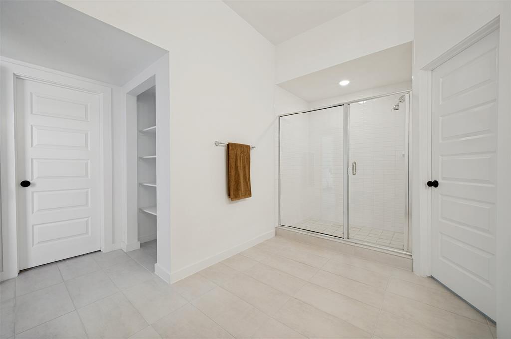 809 Isabel Street Property Photo 25