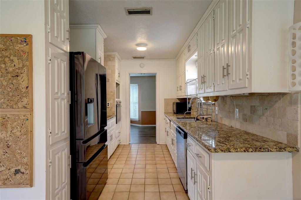 2102 Apollo Road Property Photo 3