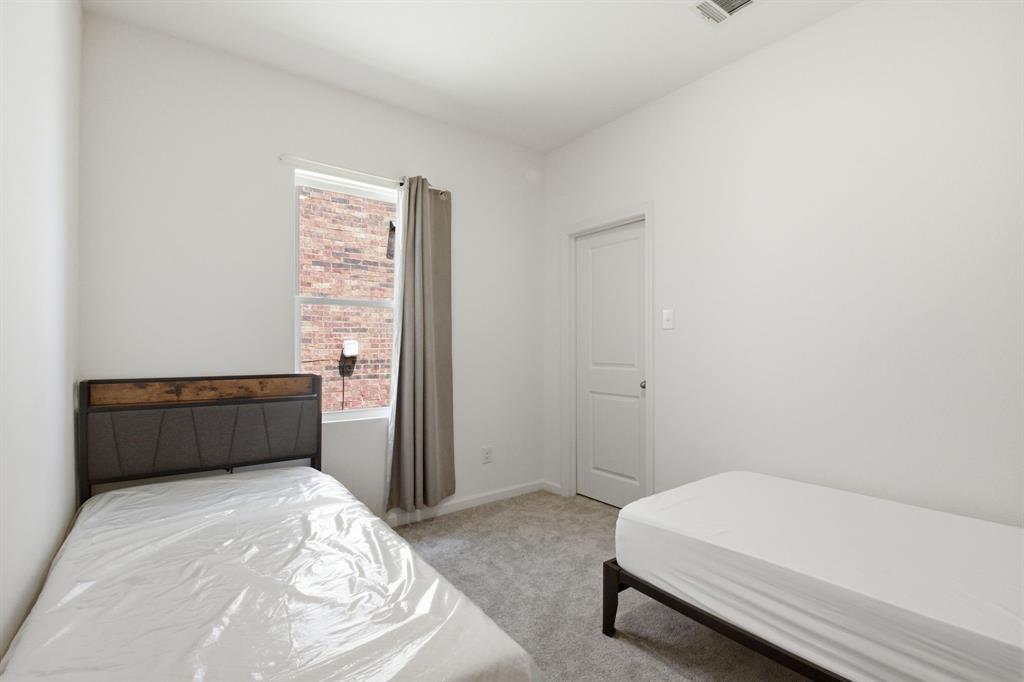2314 Winthrop Avenue Property Photo 18