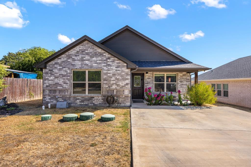 2605 Dove Trail Property Photo 2