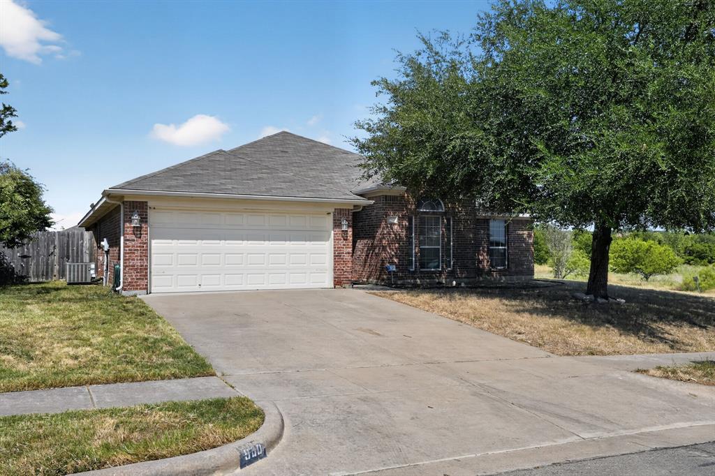 900 Mistflower Avenue Property Photo 1