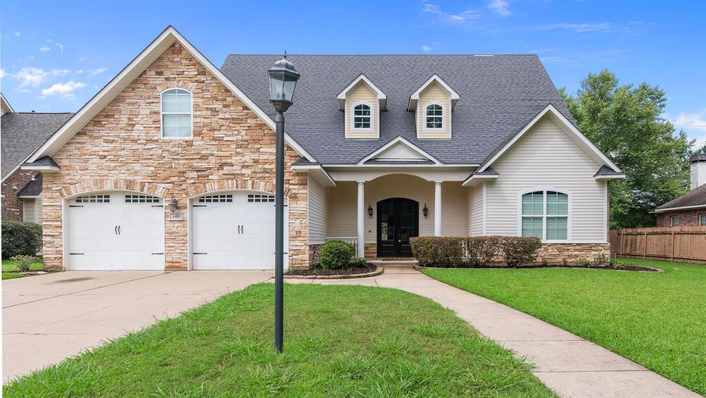 609 Parlange Circle Property Photo 1
